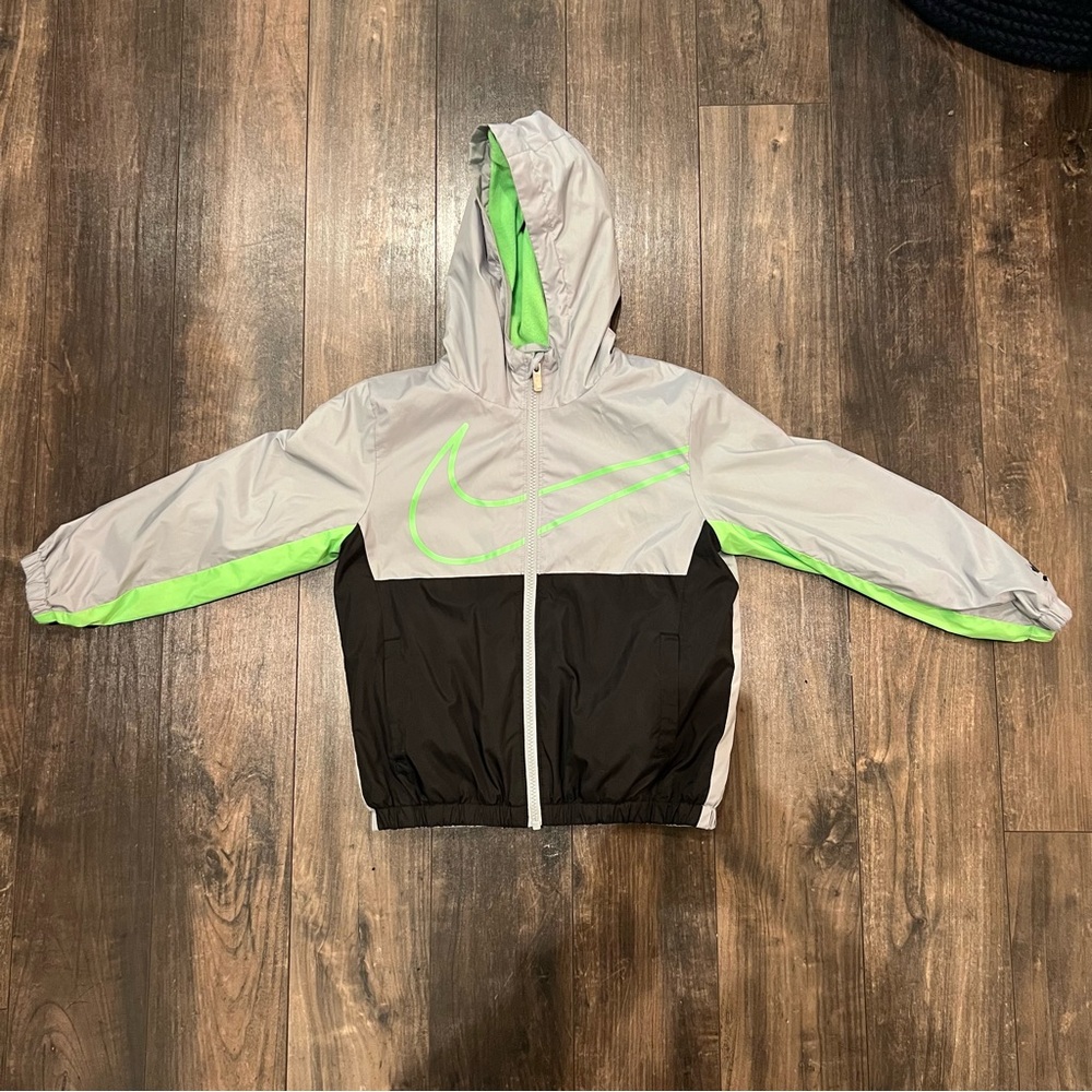 Nike kids fleece lined jacket size (7)